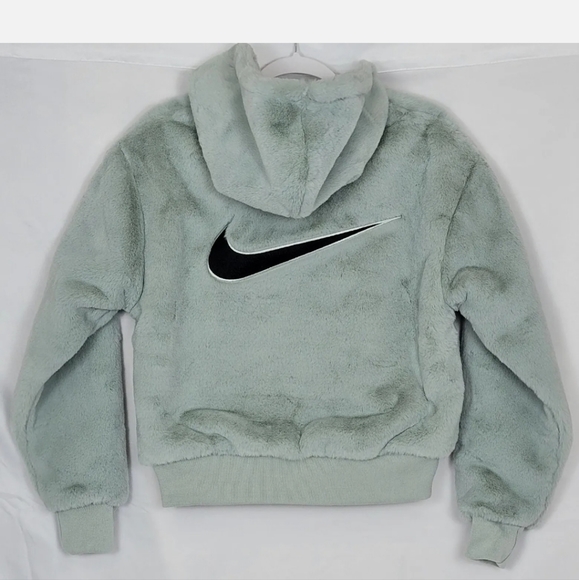 New Nike Women's Sportswear Essentials Faux Fur Grey Jacket DD5116-013 Multi Sz - Picture 2 of 5